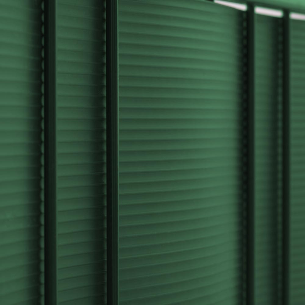  Artikelbild 2 des Artikels “Guck Nich® Sichtschutz-Streifen Hart-PP moosgrün RAL 6005“